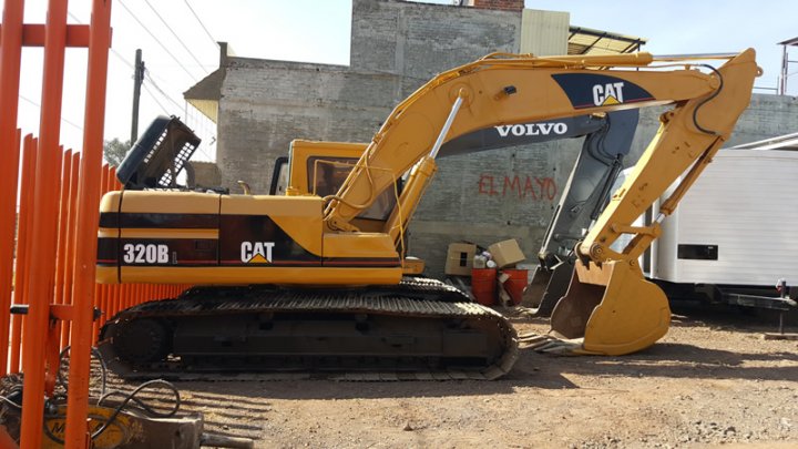 Venta de Excavadora Cat 320Bl 1998 en Tepic